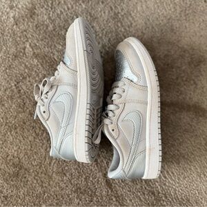 Nike boys silver sneakers